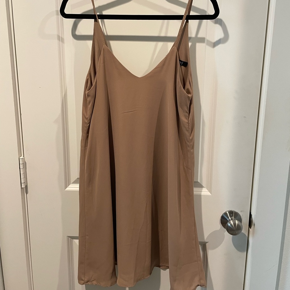 Very J tan swing dress